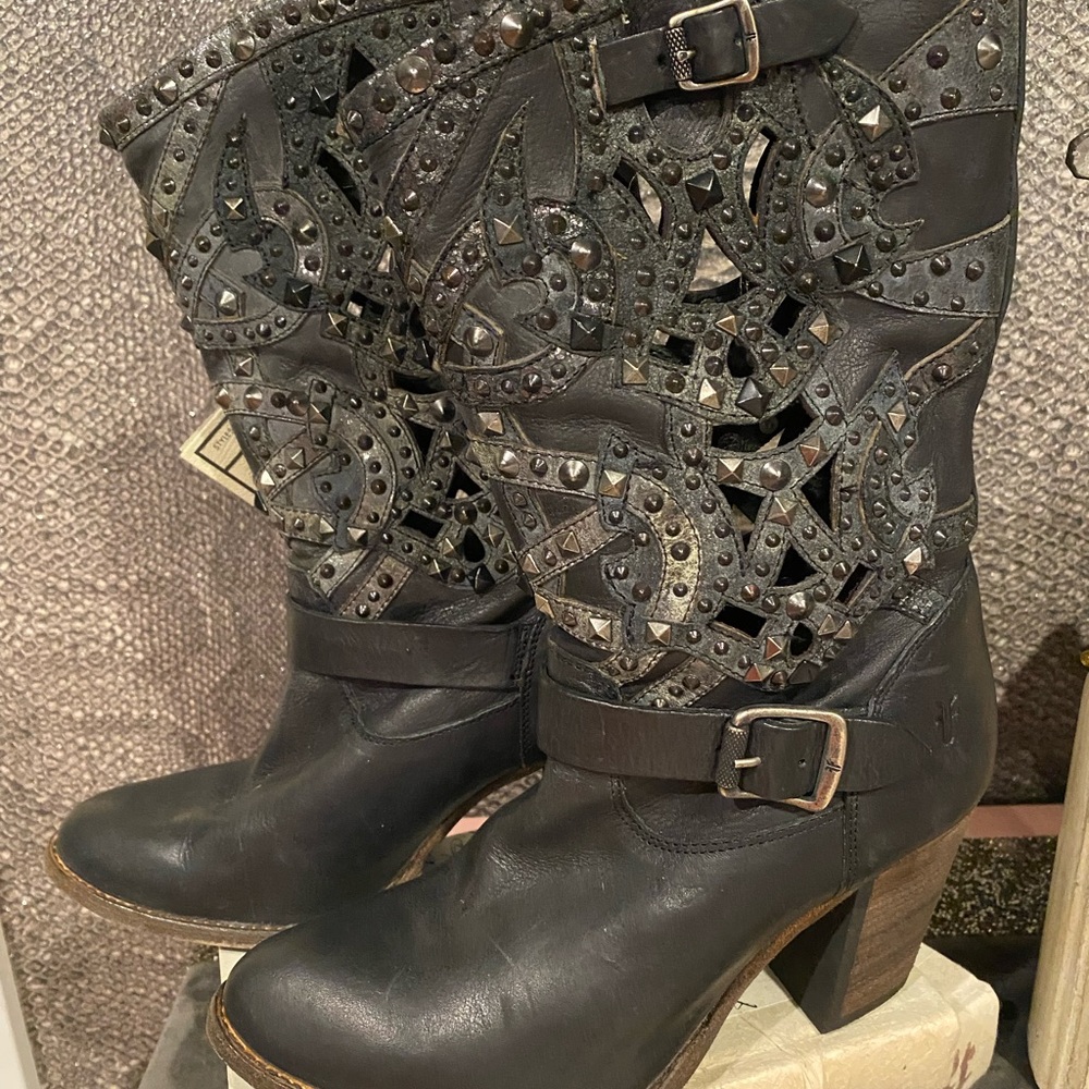 Frye Ilana Deco Black Hand-Studded Metal Embellished Western Boot - Picture 6 of 12